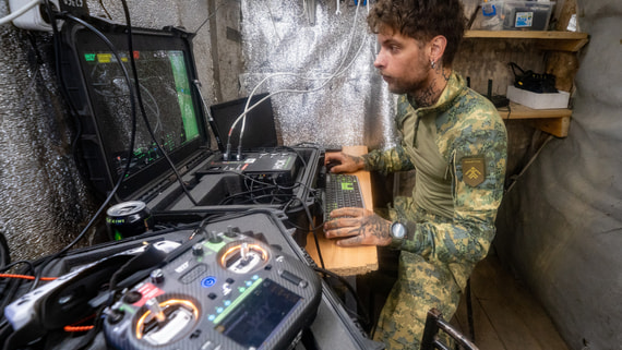 Sky News сообщил о секретном подземном заводе по сборке дронов на Украине