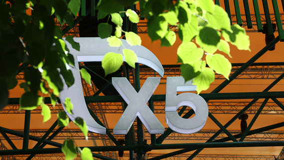 Чистая прибыль X5 упала почти на 40%