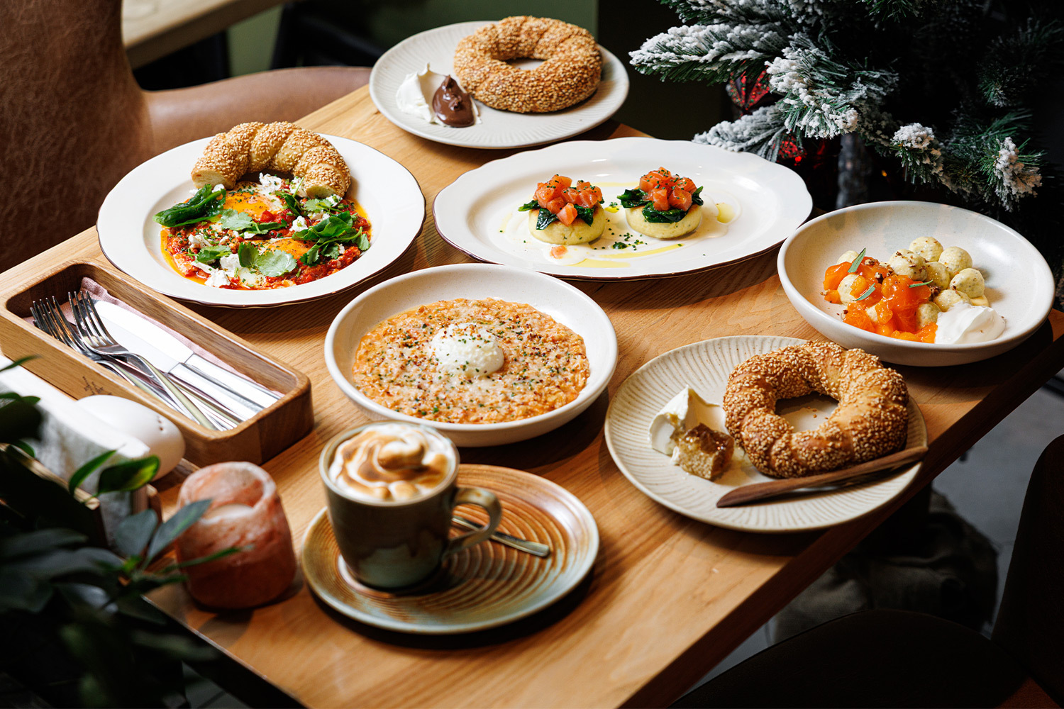 От каши с уткой до синего чизкейка: юбилейный фестиваль завтраков Breakfast