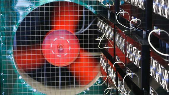 В Госдуму внесли законопроект о штрафах за майнинг в регионах с запретом