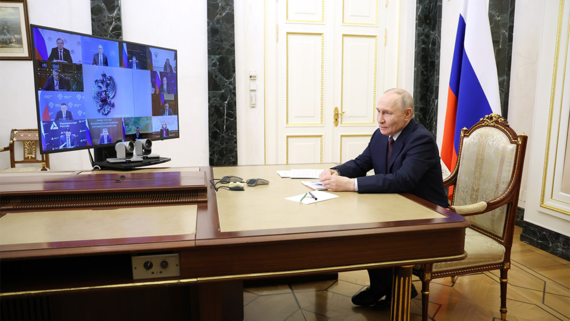 Путин: с застройщиками необходимо вести системную работу на уровне властей