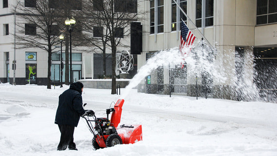 Снежная буря в США затронула около 200 млн человек