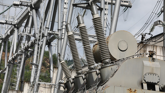 Удары ВСУ оставили без света почти 1,3 млн жителей России на неделю