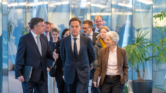 МИД РФ: НАТО фактически готовится к конфликту с Россией