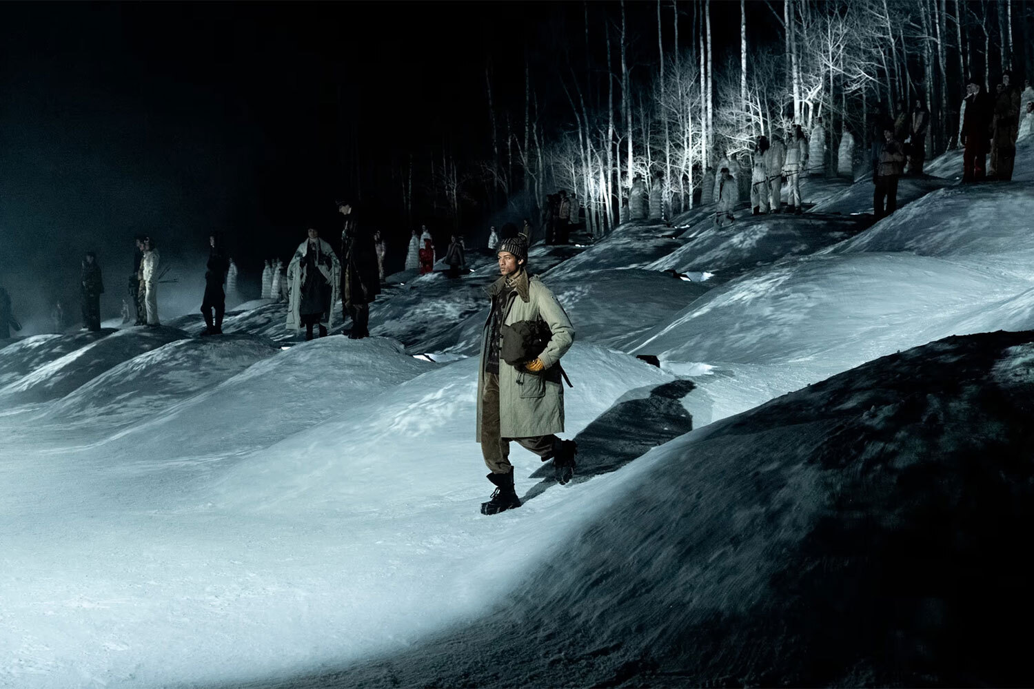 Затерянные в снегах: премьера коллекции Moncler Grenoble в горах Аспена